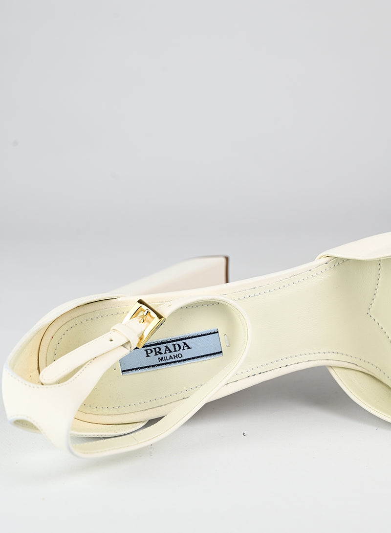 Prada Sandali con plateau in pelle bianca - N. 39 ½