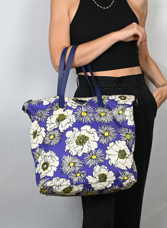 Prada Shopper in Nylon con Margherite