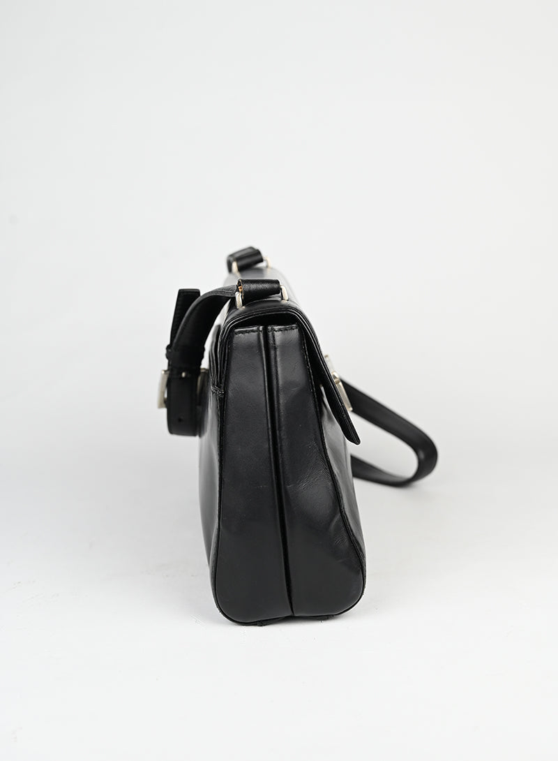 Prada Borsa in pelle spazzolata nera - lesleyluxuryvintage