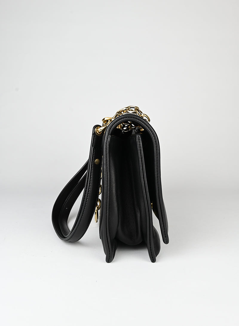 Valentino Borsa in pelle nera con V