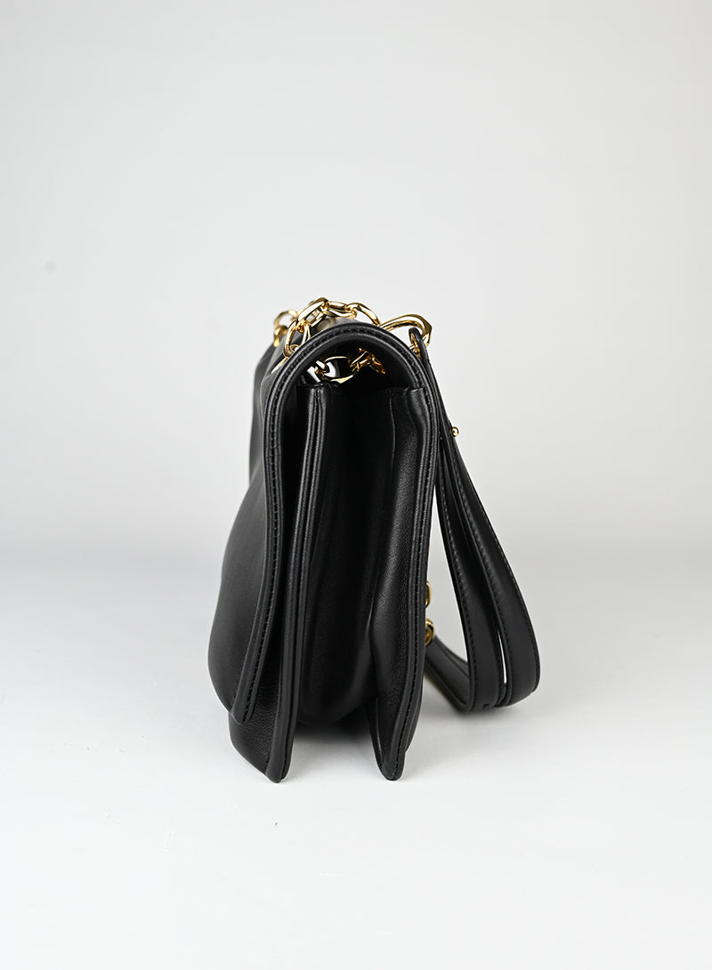 Valentino Borsa in pelle nera con V