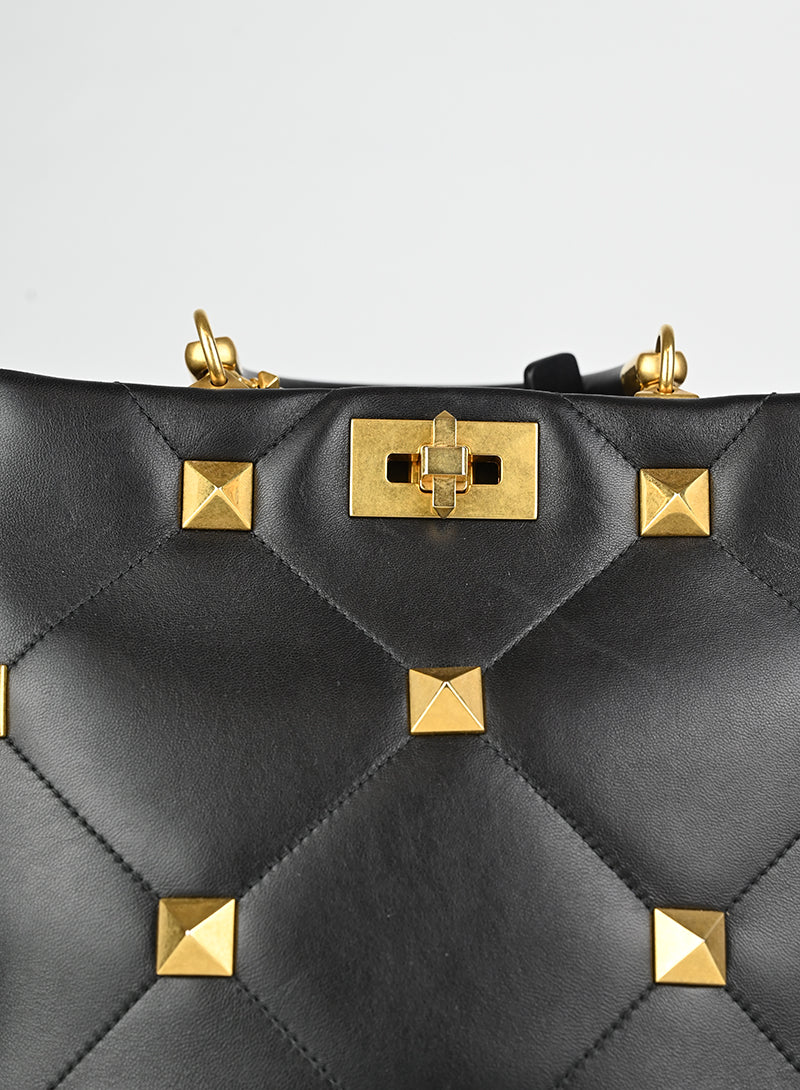 Valentino Borsa Roman Stud in pelle nera