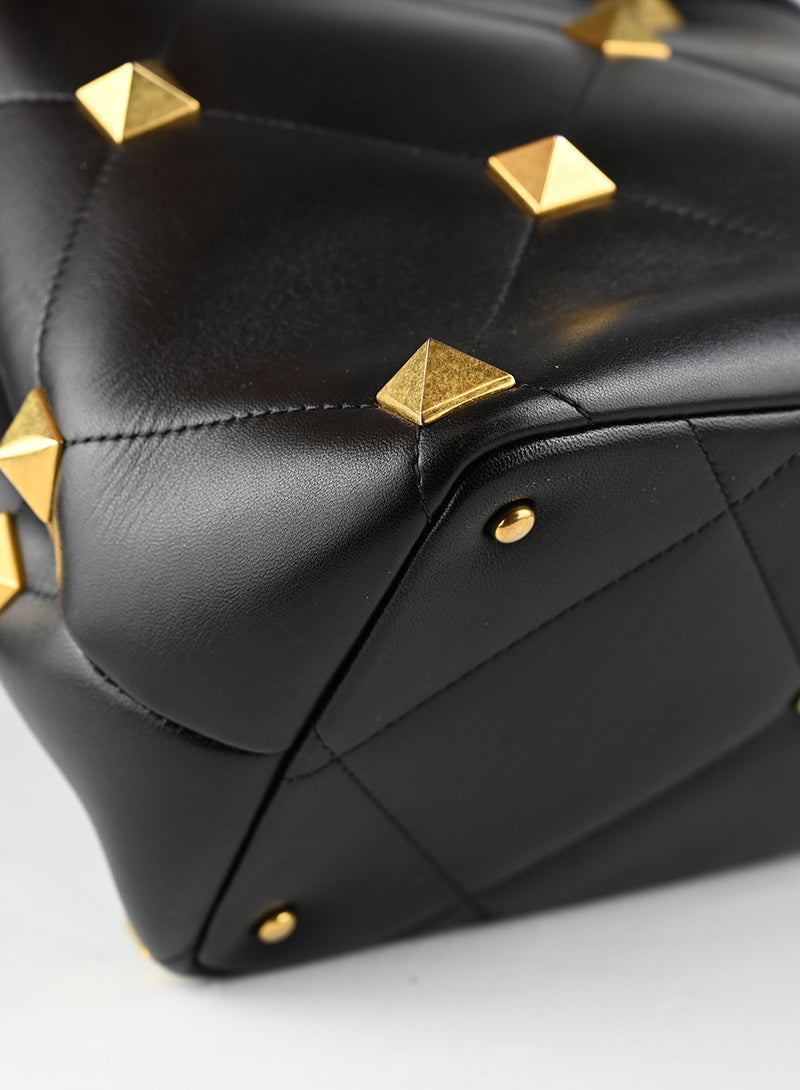 Valentino Borsa Roman Stud in pelle nera