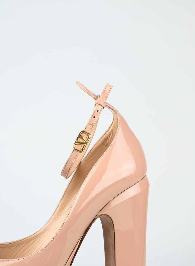 Valentino Décolleté in vernice cipria - N. 40