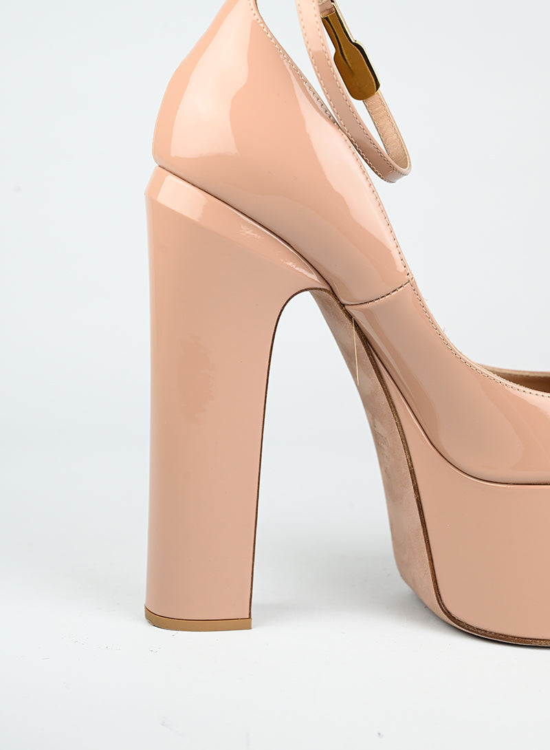 Valentino Décolleté in vernice cipria - N. 40