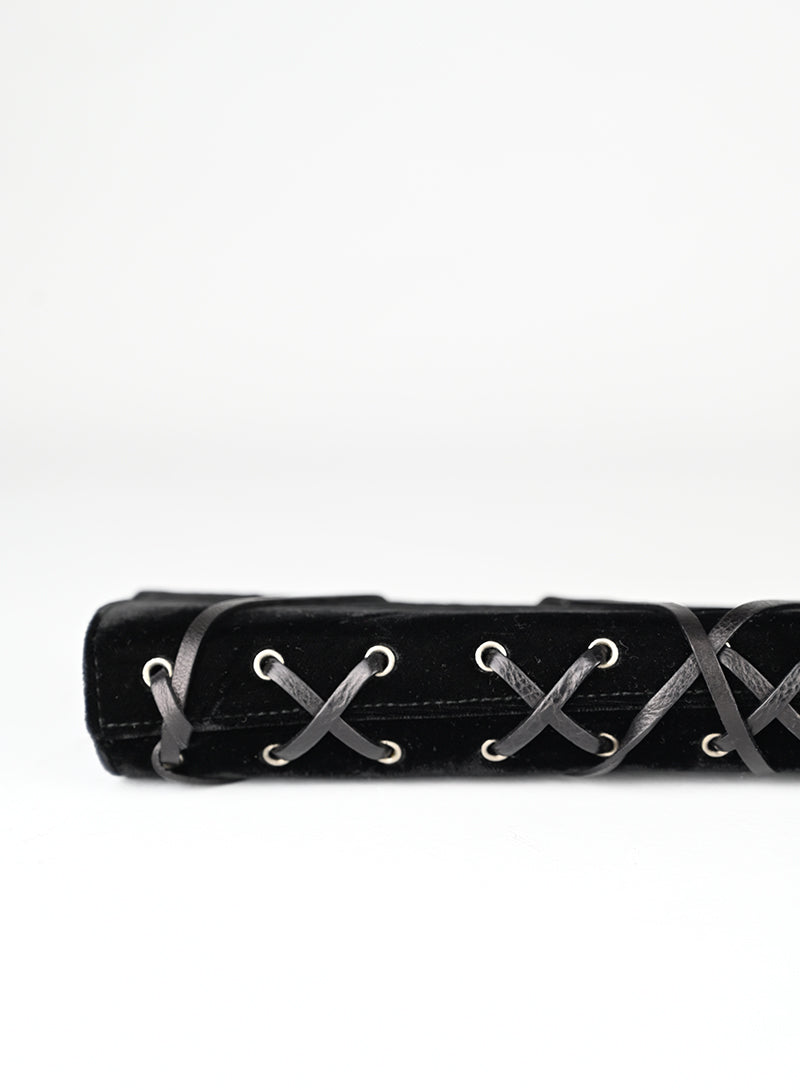 Yves Saint Laurent Pochette in velluto nero