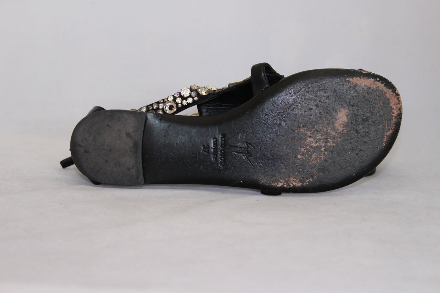 Zanotti Sandali infradito flat neri con applicazione strass - N. 37 - lesleyluxuryvintage