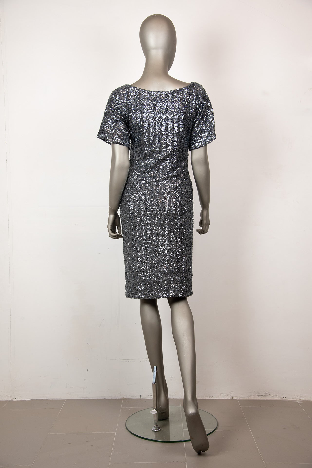 N°21 Abito con pailettes argento a maniche corte - Tg. 40 - lesleyluxuryvintage