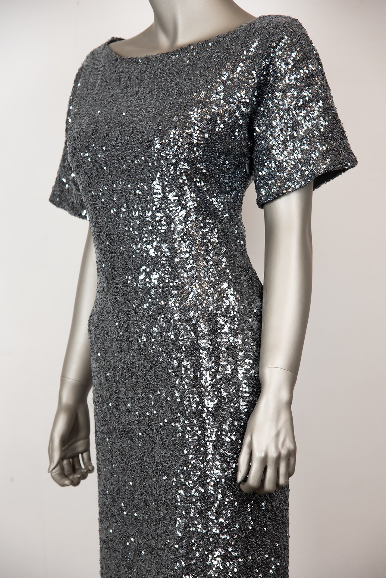 N°21 Abito con pailettes argento a maniche corte - Tg. 40 - lesleyluxuryvintage