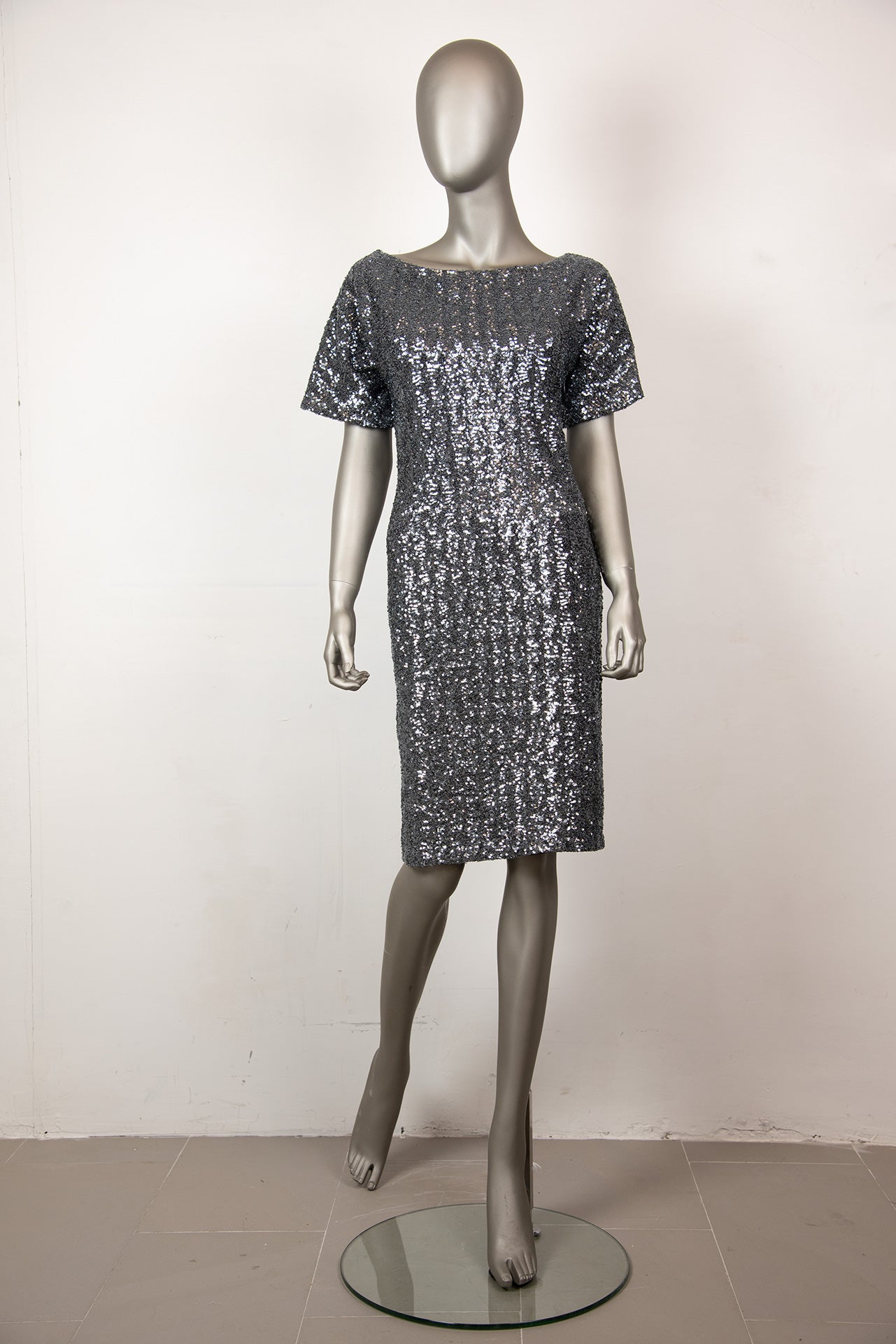 N°21 Abito con pailettes argento a maniche corte - Tg. 40 - lesleyluxuryvintage