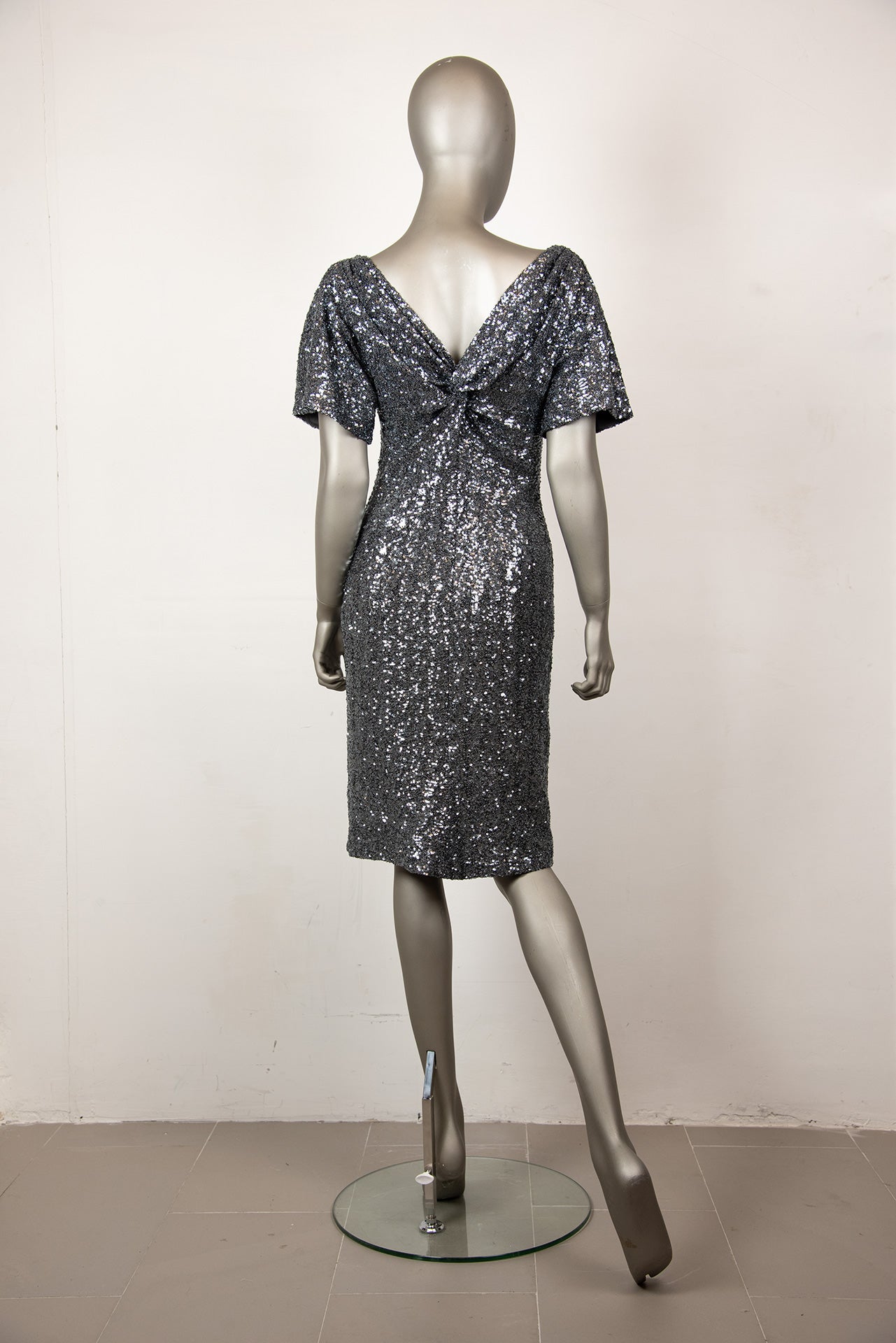 N°21 Abito con pailettes argento a maniche corte - Tg. 40 - lesleyluxuryvintage