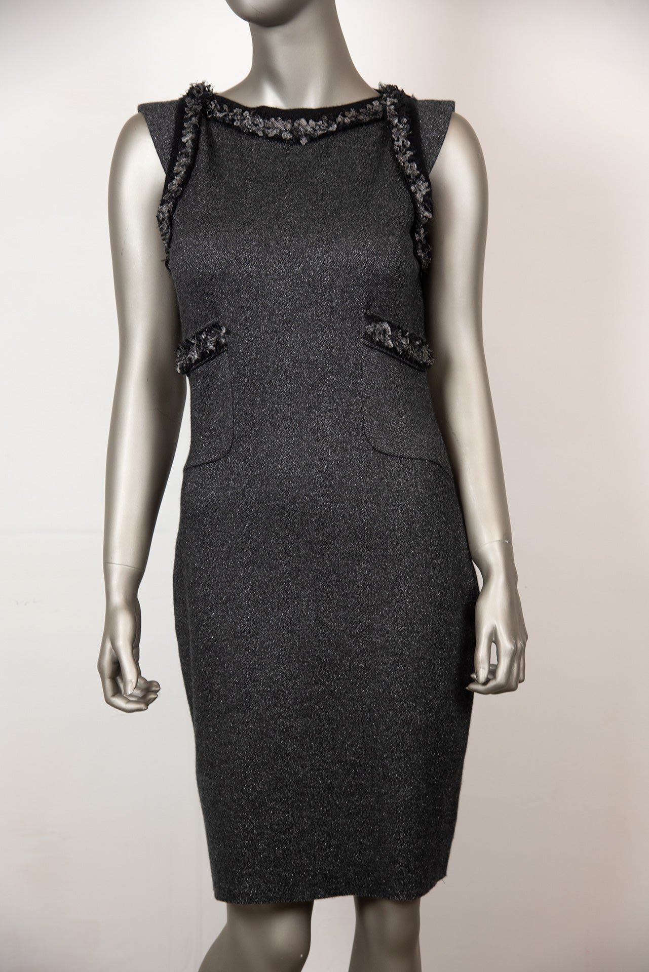 Chanel Abito a tubino grigio melange in lurex e cashmere - Tg. 40 - lesleyluxuryvintage