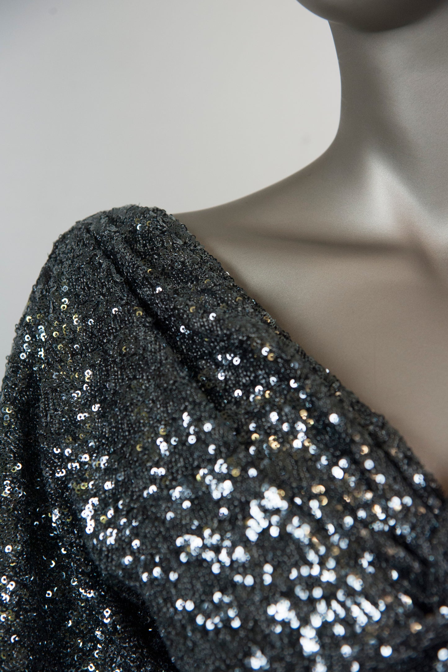 N°21 Abito con pailettes argento a maniche corte - Tg. 40 - lesleyluxuryvintage