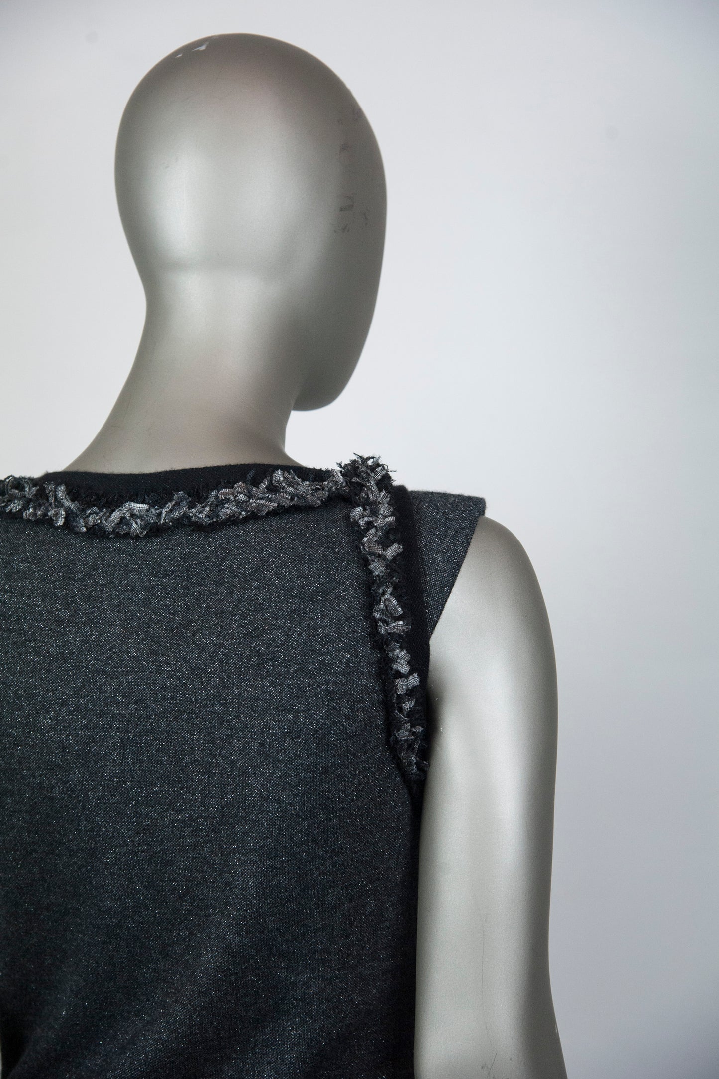 Chanel Abito a tubino grigio melange in lurex e cashmere - Tg. 40 - lesleyluxuryvintage