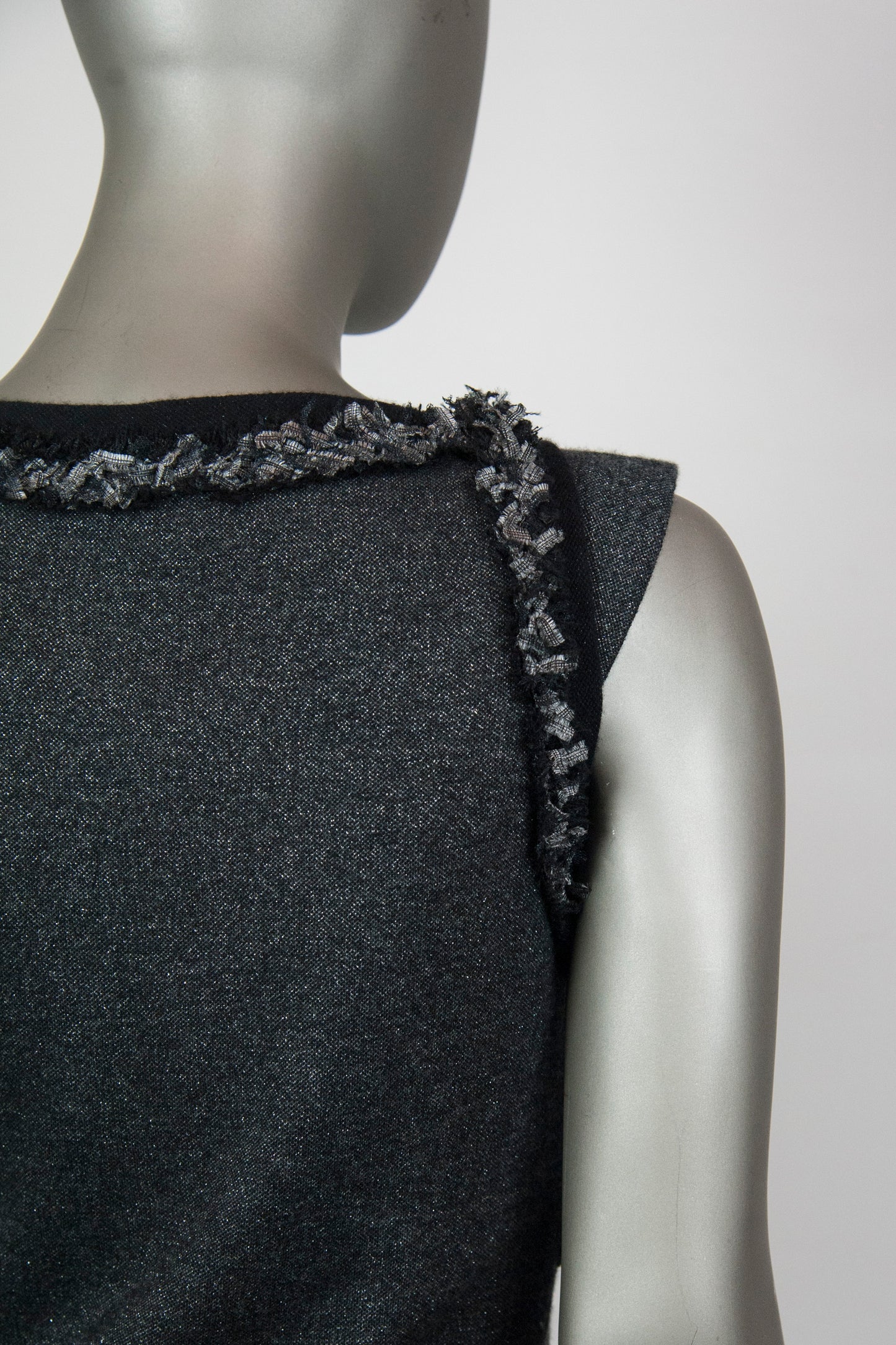 Chanel Abito a tubino grigio melange in lurex e cashmere - Tg. 40 - lesleyluxuryvintage