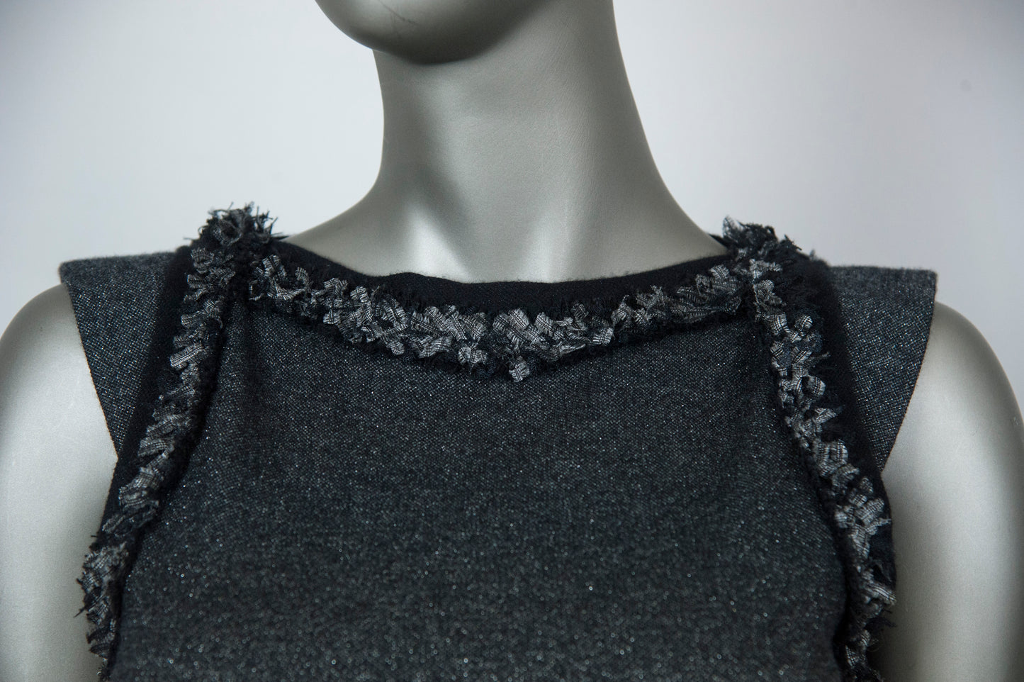 Chanel Abito a tubino grigio melange in lurex e cashmere - Tg. 40 - lesleyluxuryvintage