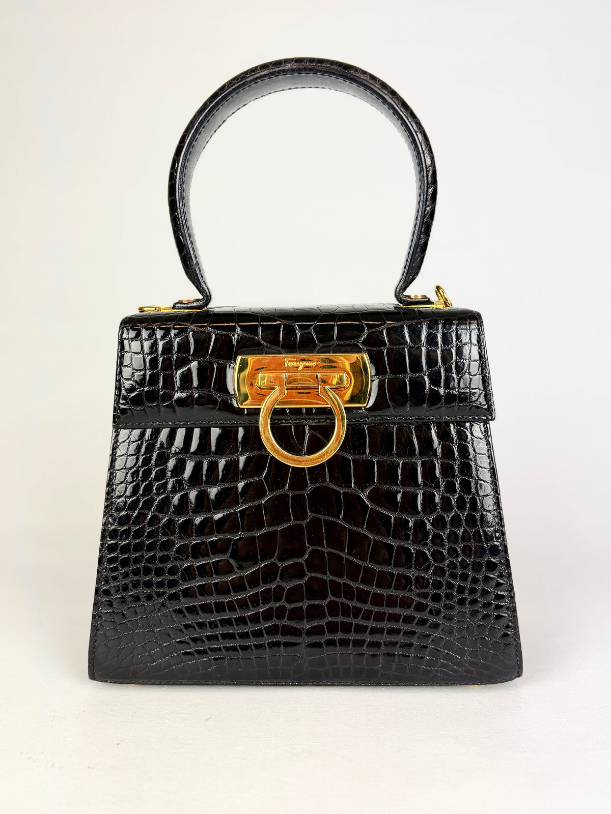 Ferragamo Borsina Iconic Top Handle nera