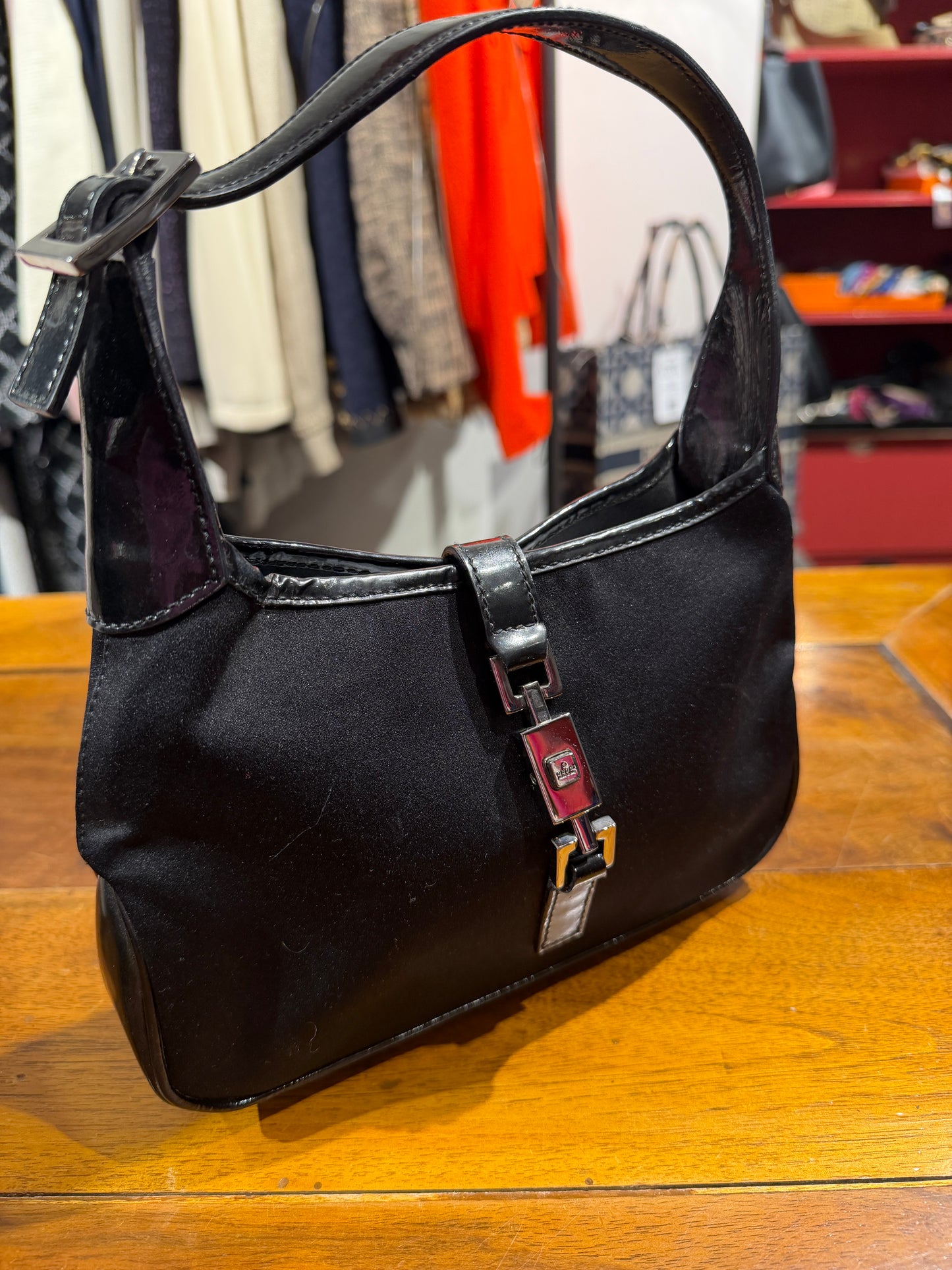 Gucci borsina Jackie tessuto nero