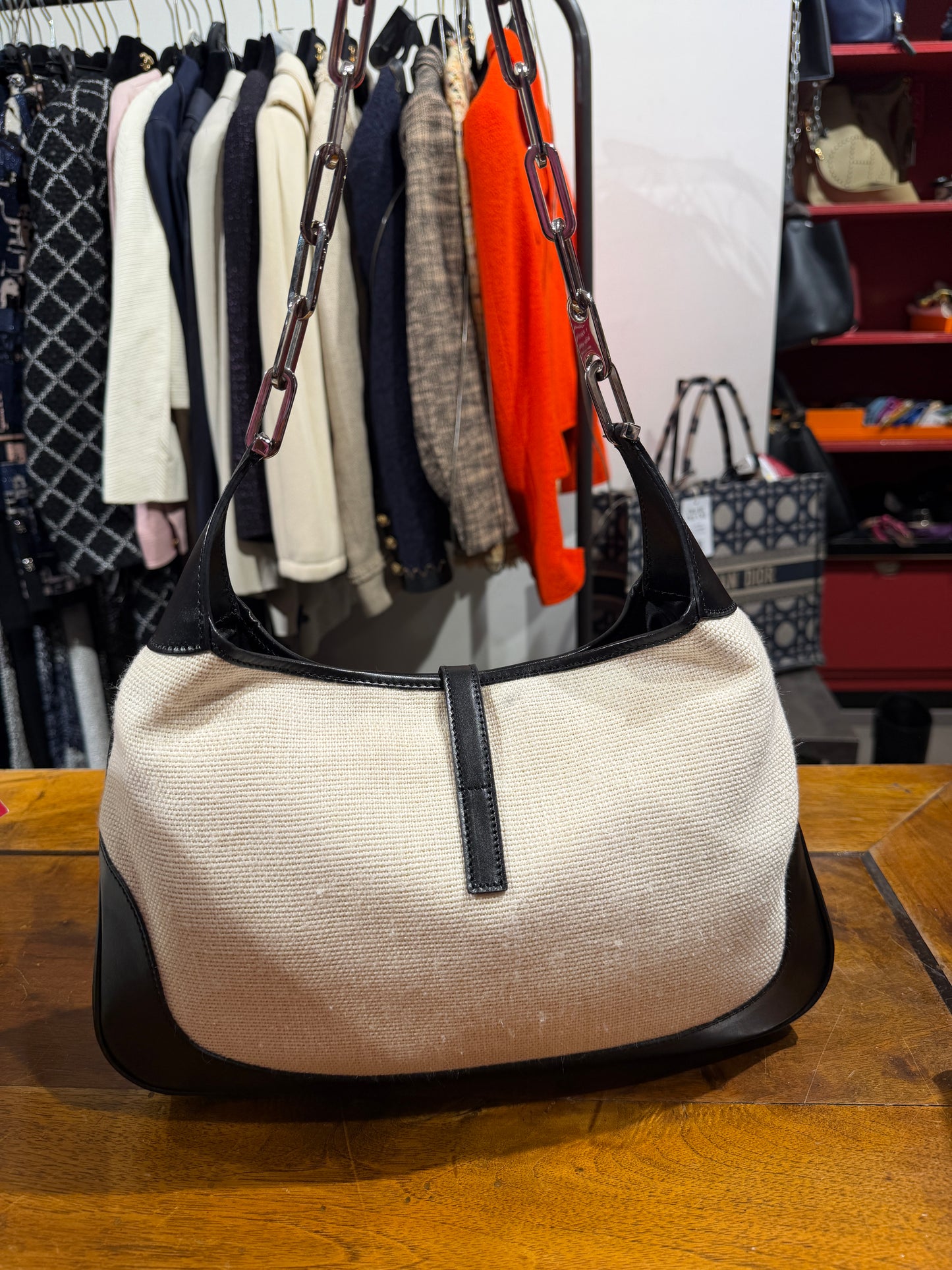 Gucci Jackie in tessuto ecrù e pelle nera