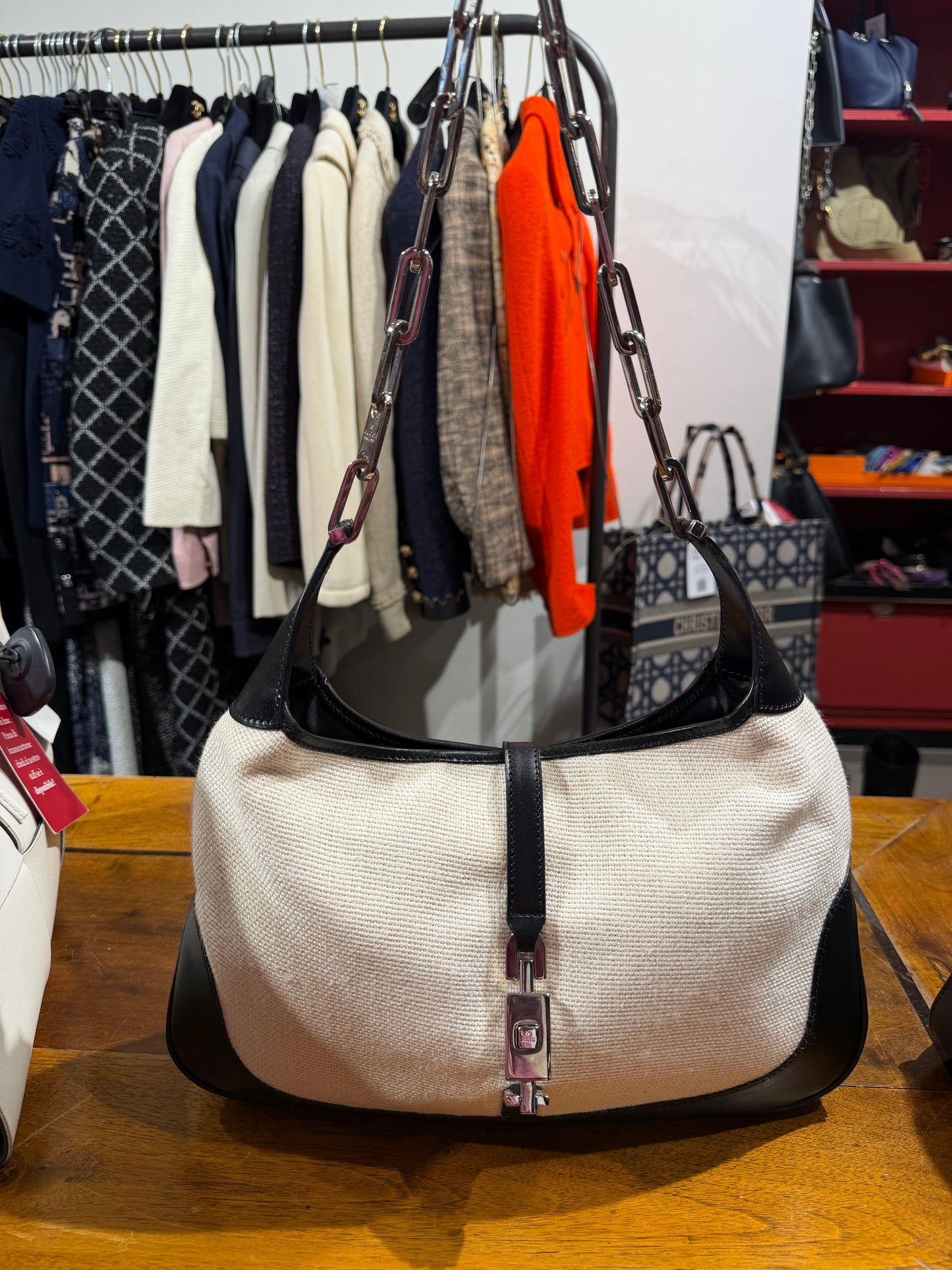 Gucci Jackie in tessuto ecrù e pelle nera