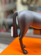 Carica l&#39;immagine nel visualizzatore di Gallery, Hermès scultura Cavallo
