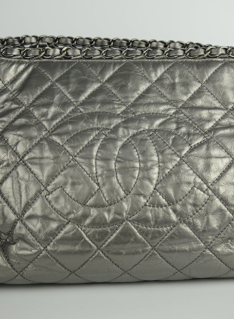 Chanel Borsa a spalla Quilted in pelle argento