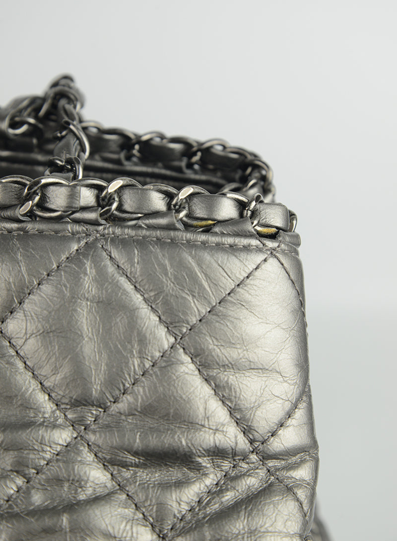 Chanel Borsa a spalla Quilted in pelle argento