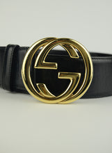 Load image into Gallery viewer, Gucci Cintura in pelle nera con logo GG
