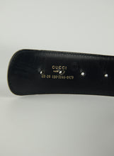 Load image into Gallery viewer, Gucci Cintura in pelle nera con logo GG
