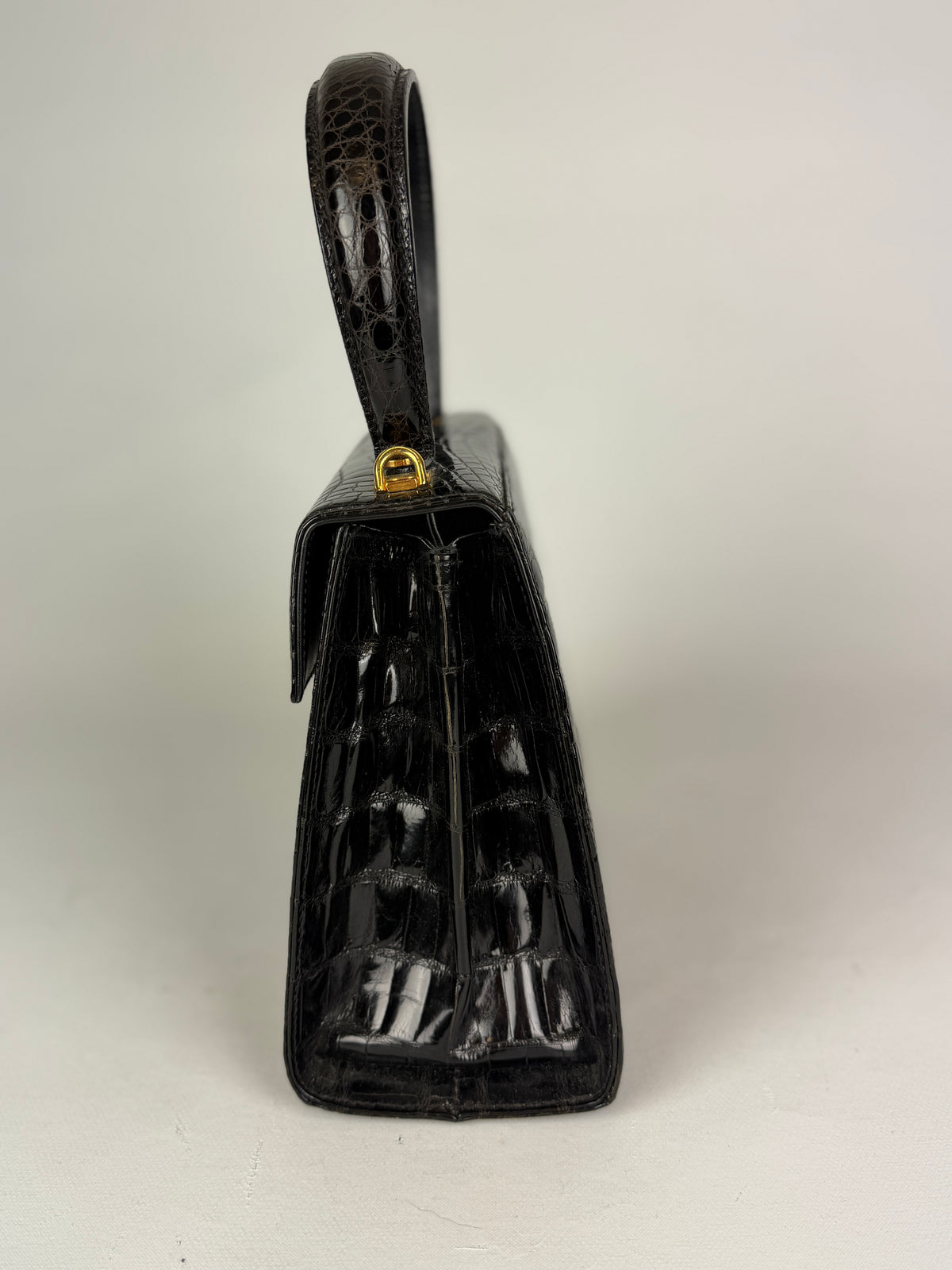 Ferragamo Borsina Iconic Top Handle nera