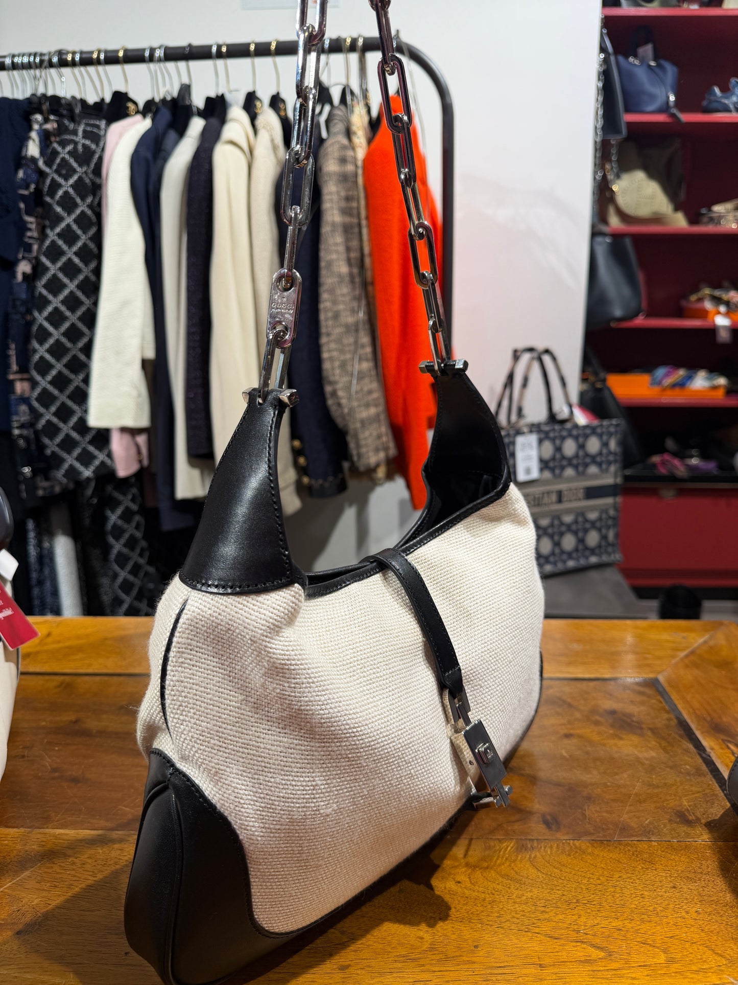 Gucci Jackie in tessuto ecrù e pelle nera