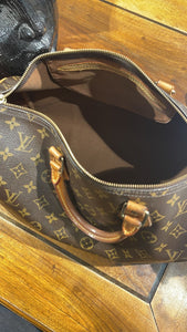 Louis Vuitton Speedy 35 bauletto Monogram • Revivaluxuryboutique Louis  Vuitton Speedy 35 bauletto Monogram louis vuitton gucci fendi ysl • borse  lusso usate