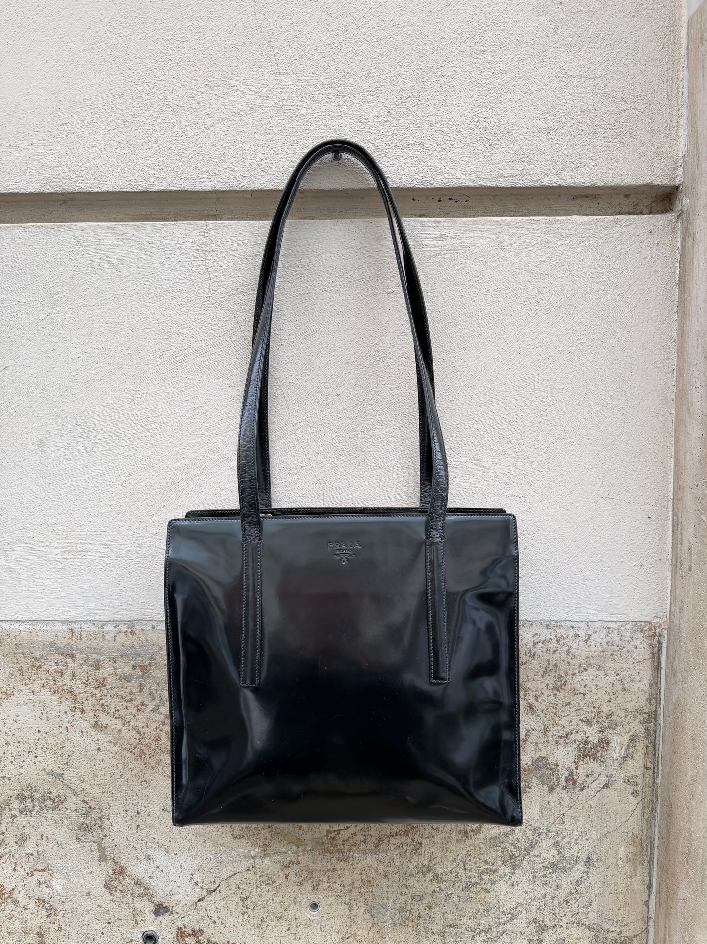 Prada Re-Edition 1995 nera -  lesleyluxuryvintage