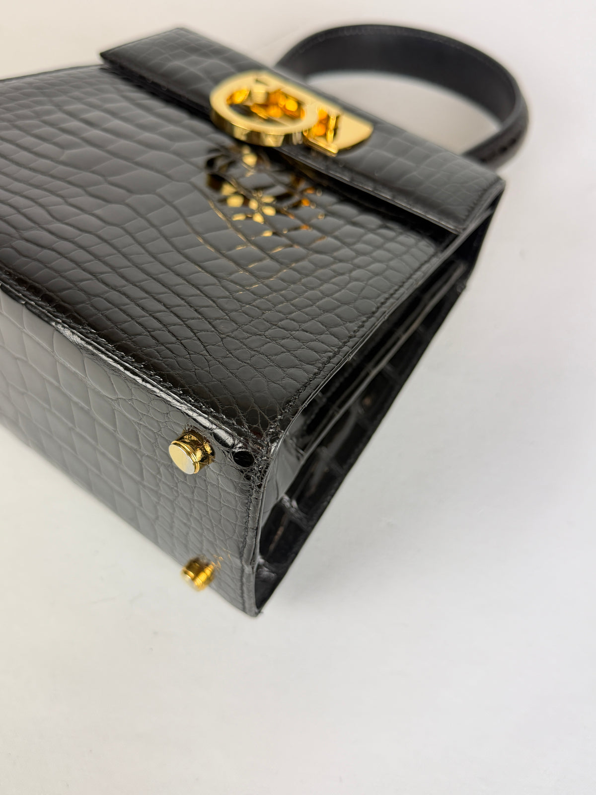 Ferragamo Borsina Iconic Top Handle nera