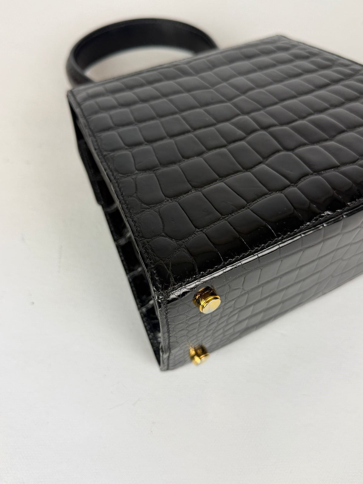 Ferragamo Borsina Iconic Top Handle nera