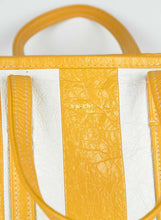 Load image into Gallery viewer, Balenciaga Borsa in pelle gialla a righe bianche
