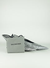 Load image into Gallery viewer, Balenciaga Silver lamé Multifilament Sabot - N. 39
