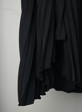 Carica l&#39;immagine nel visualizzatore di Gallery, Balenciaga Gonna longuette plissé nera - Tg. 38
