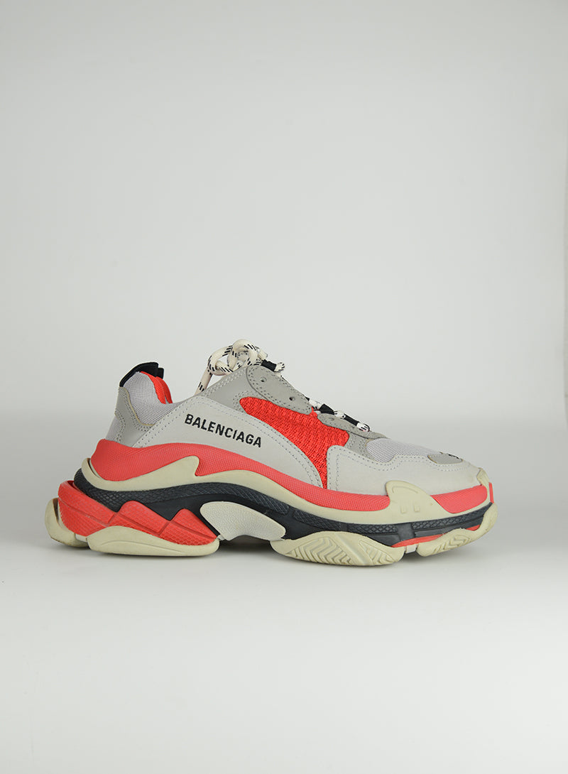 Balenciaga Sneakers Triple S bianche N. 38 lesleyluxuryvintage