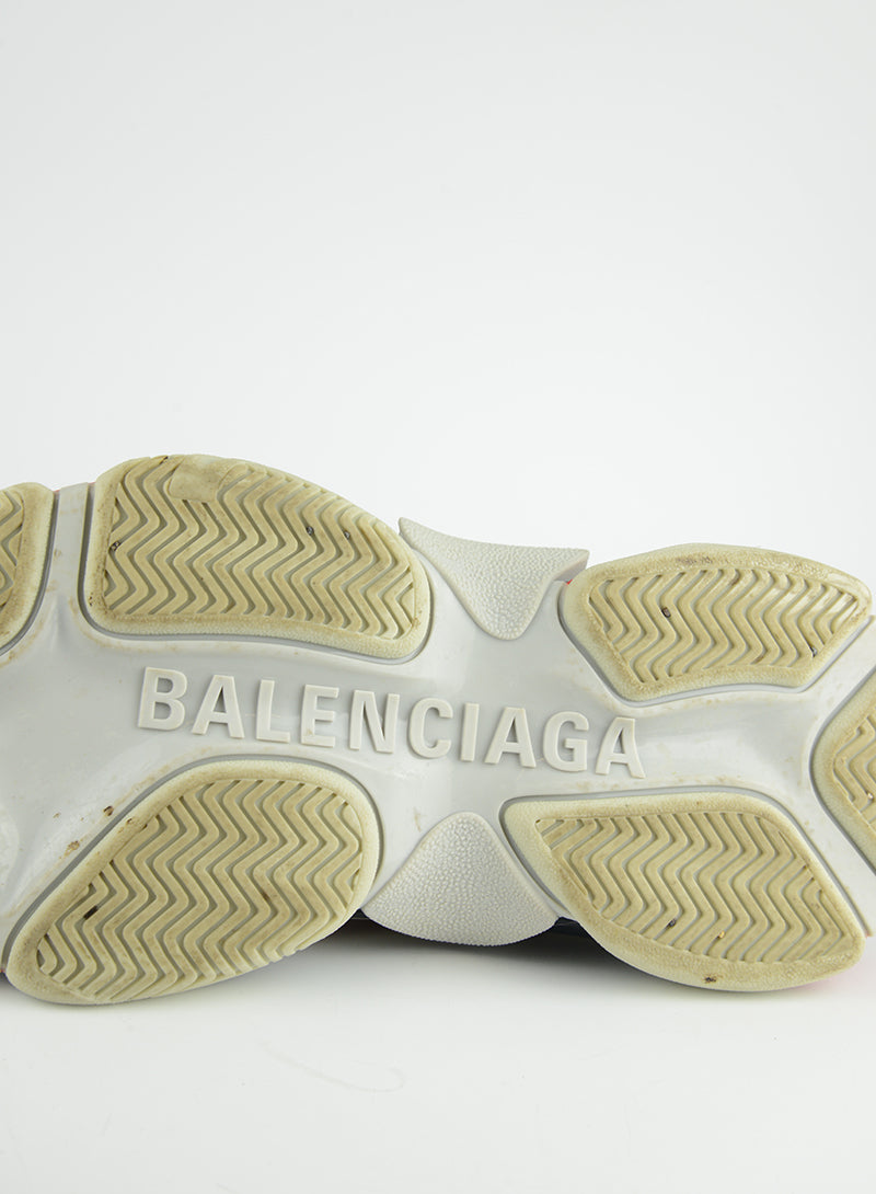 Balenciaga Sneakers Triple S bianche N. 38 lesleyluxuryvintage