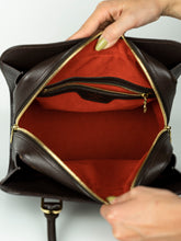 Carica l&#39;immagine nel visualizzatore di Gallery, Louis Vuitton Borsa Triana in Damier marrone
