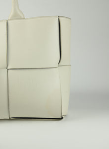 Bottega Veneta Arco tote bag in white leather