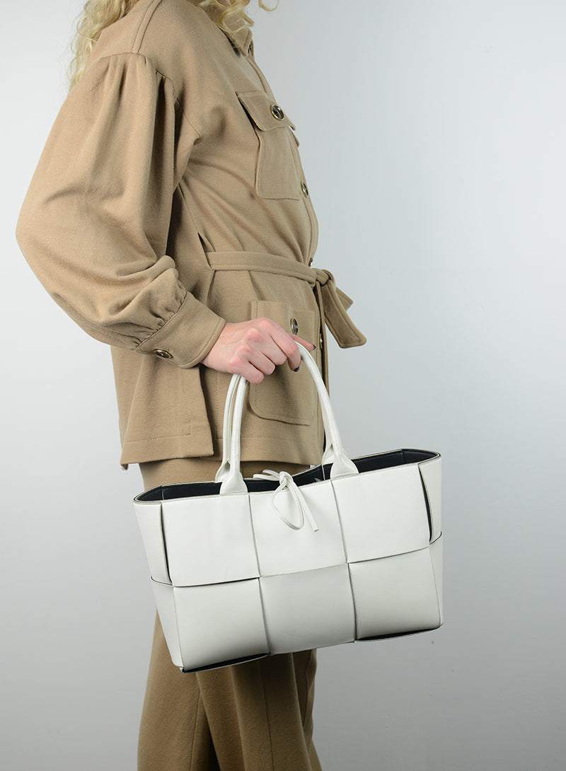 Bottega Veneta Arco tote bag in white leather