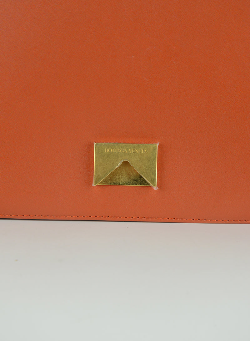 Bottega Veneta Borsa Envelope Mount in pelle arancio