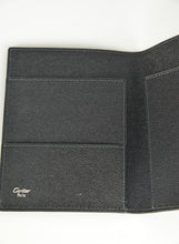 Carica l&#39;immagine nel visualizzatore di Gallery, Cartier Porta passaporto in pelle nero
