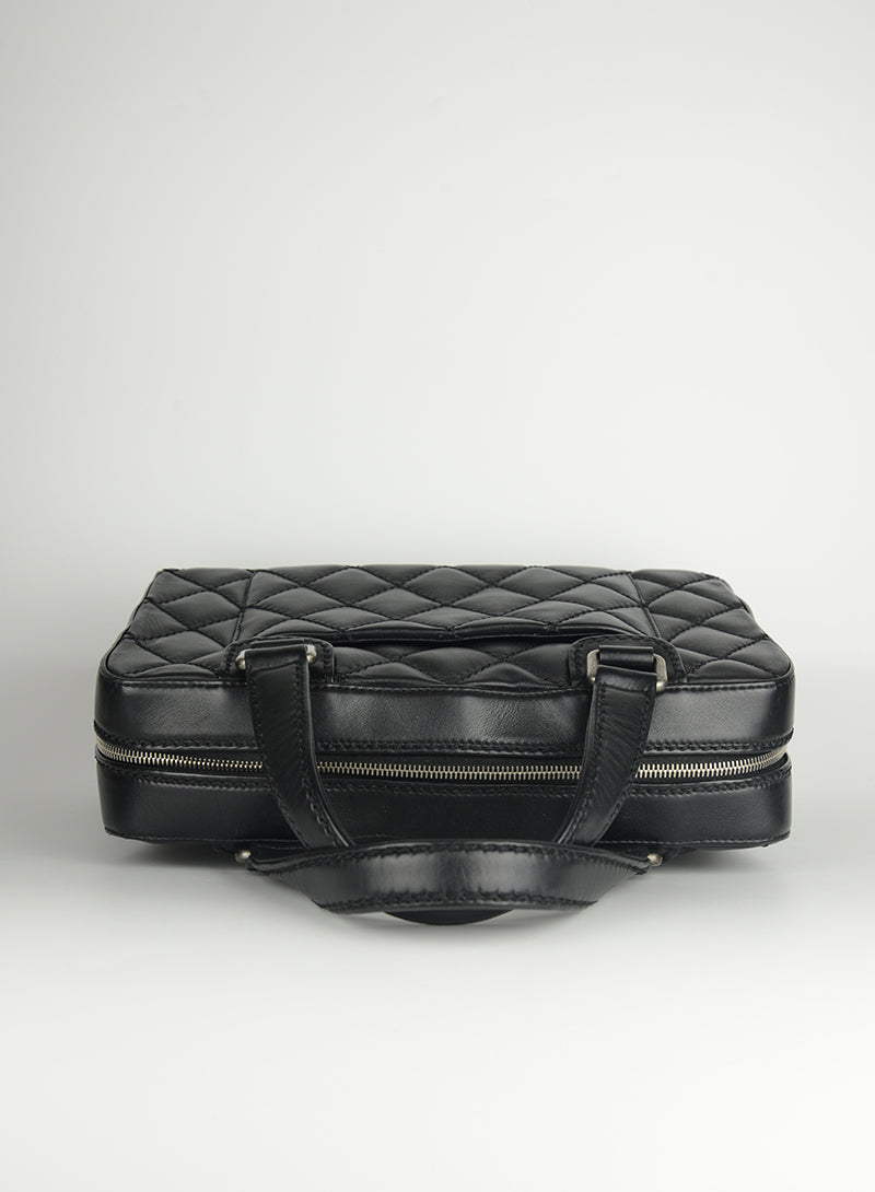 Chanel Bauletto in pelle quilted nera