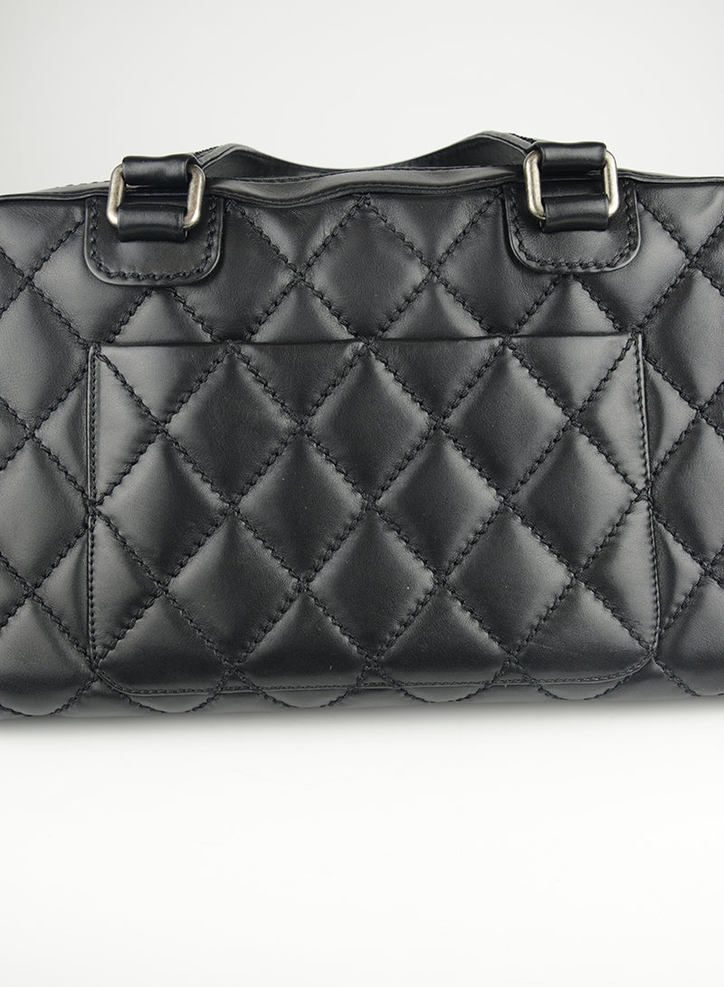 Chanel Bauletto in pelle quilted nera