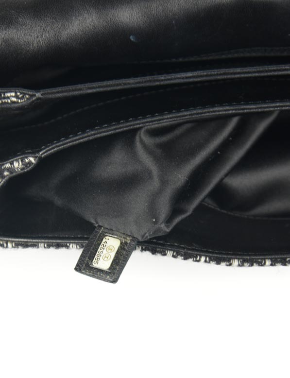 Chanel Black wool shoulder bag