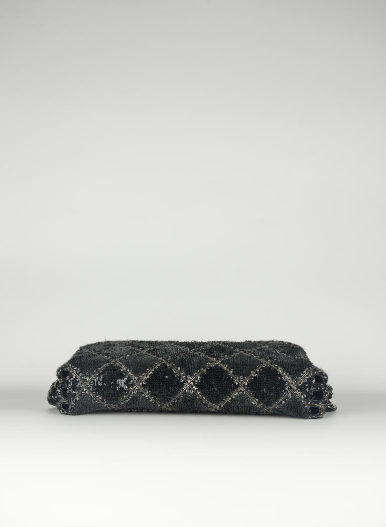 Chanel Black wool shoulder bag