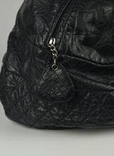 Load image into Gallery viewer, Chanel Borsa maxi bowling in pelle nera
